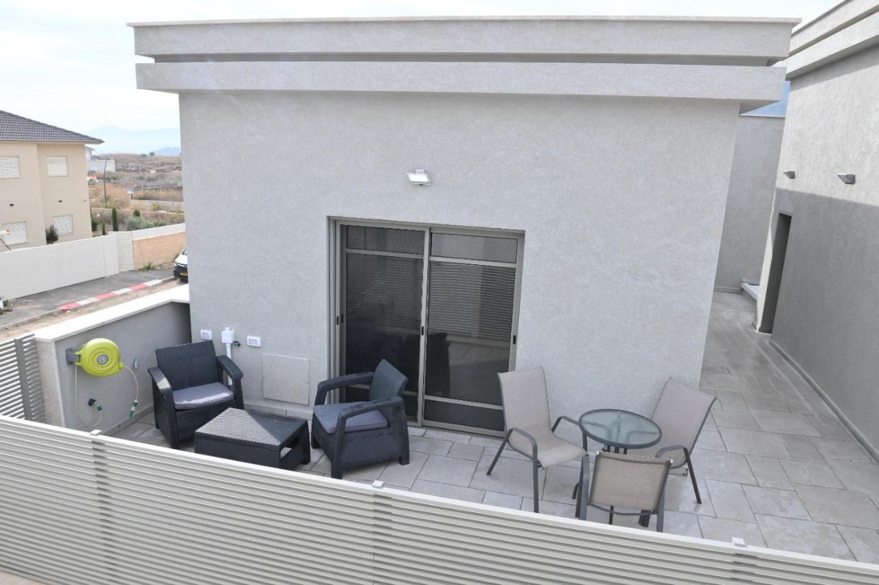 פסגת יובלים Apartment Qiryat Shemona Exterior foto
